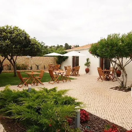 Pensionat Lost & Found - & Albufeira