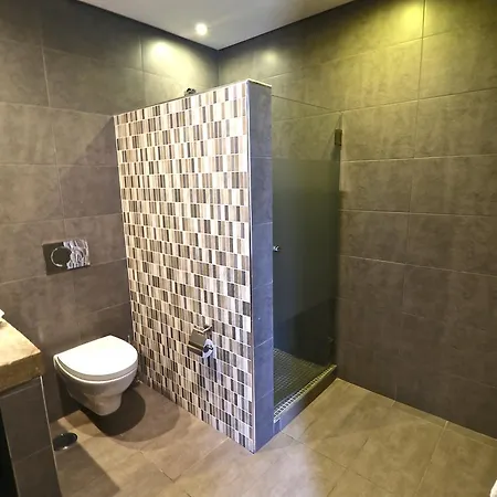 Lost & Found - & ゲストハウス