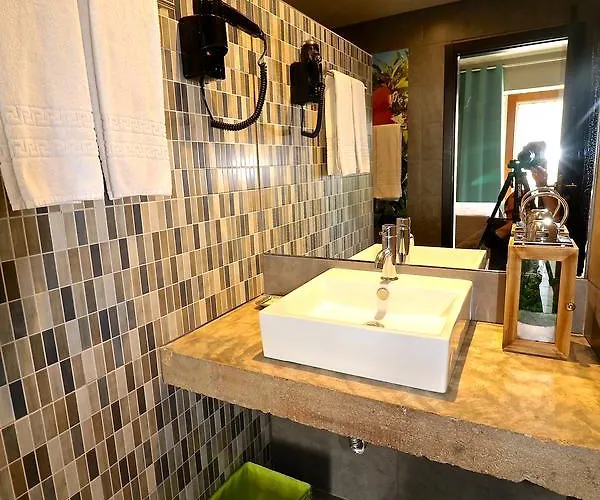 Lost & Found - & Albufeira